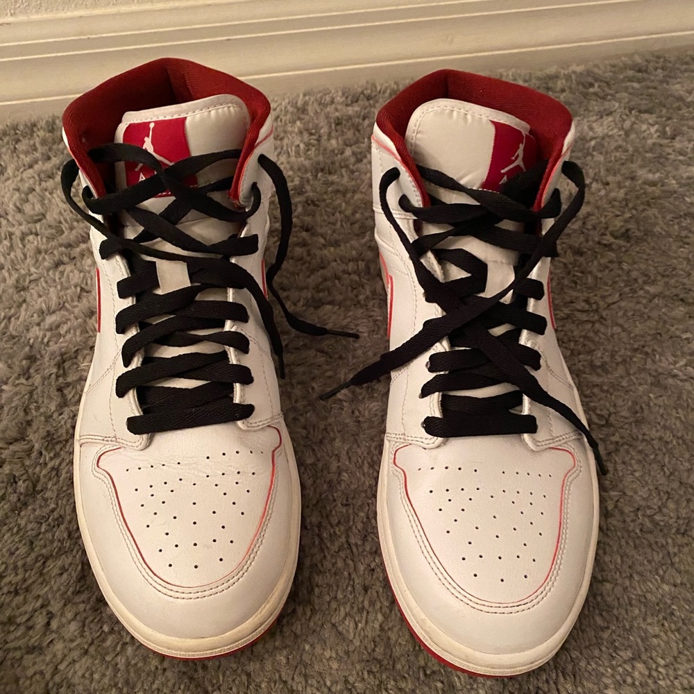 Air Jordan 1 mid retro white gym red size 10.5